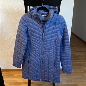 Women's North Face Quilted Hooded Longline Jacket in Blue
